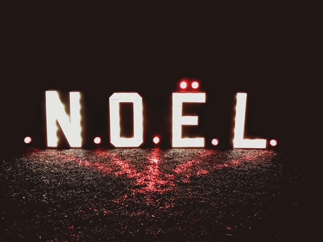 NOEL lettres géantes